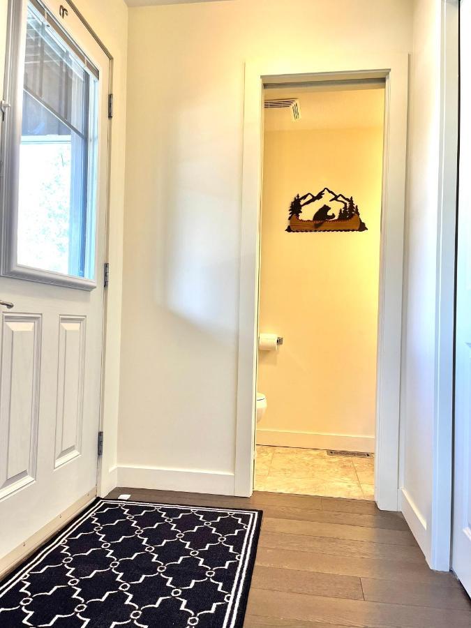 Perfect Base Invermere 3Bd Townhouse Mt Views With Garage Buitenkant foto