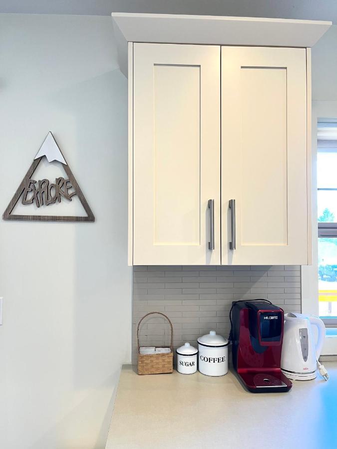 Perfect Base Invermere 3Bd Townhouse Mt Views With Garage Buitenkant foto